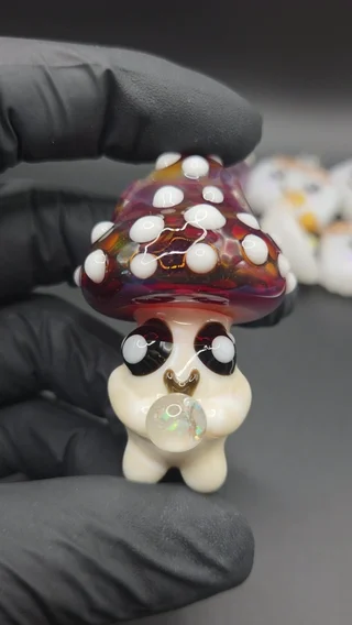 Preview pic of Kawaii mushroom