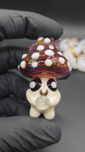 Preview pic of Kawaii mushroom