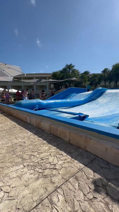 Moon Palace Cancun - Wave pool at Sunrise Resort - Resorts Near Me - Cancún, ROO