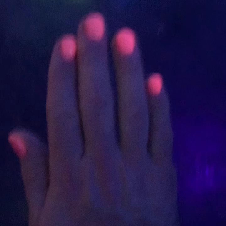 Le Cedrus Nails - UV polish changing color in club in FL - Nail Salons Near Me - Seattle, Washington