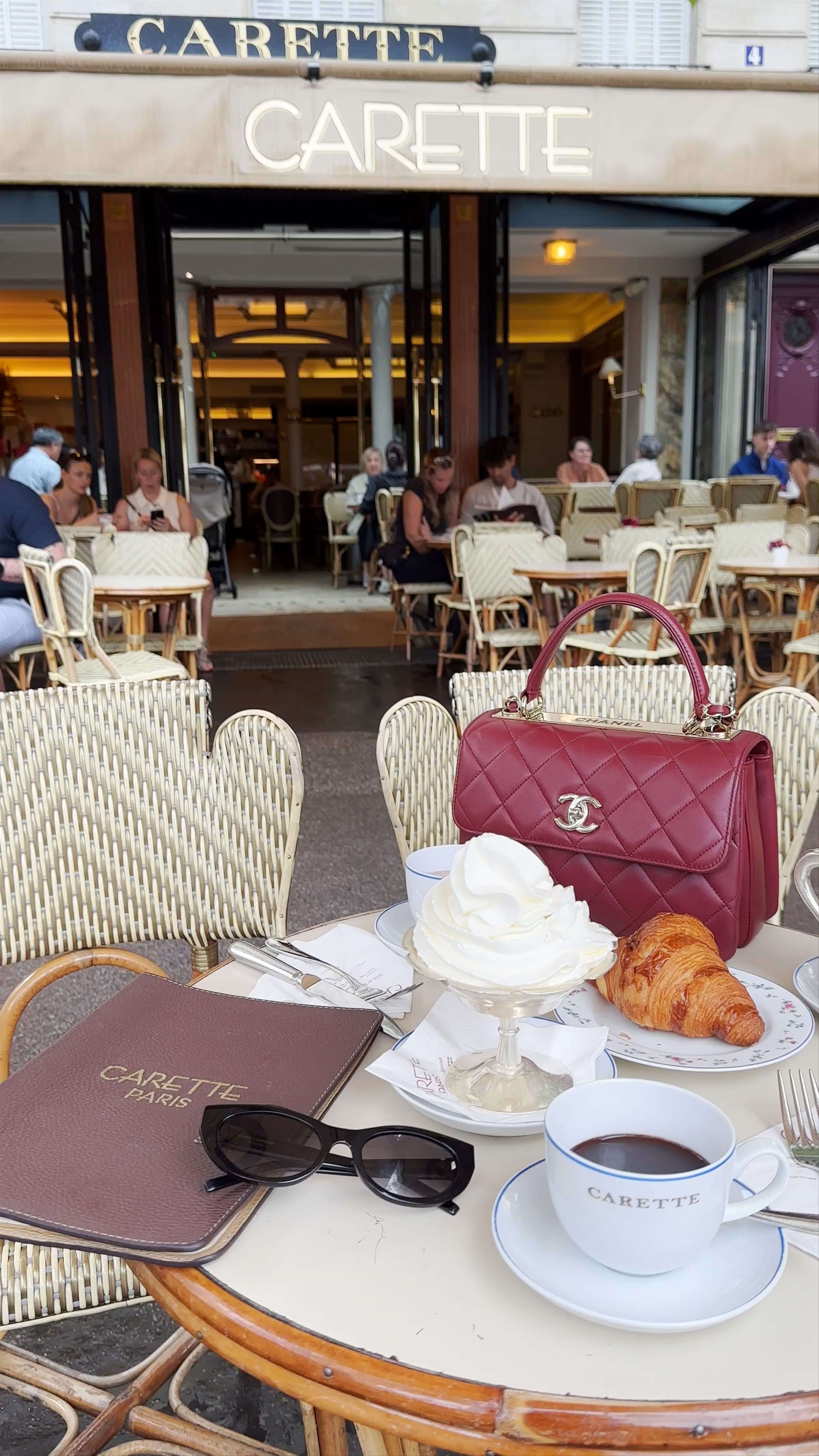 Classic Parisian Café Moment at Carette, Place du Trocadéro