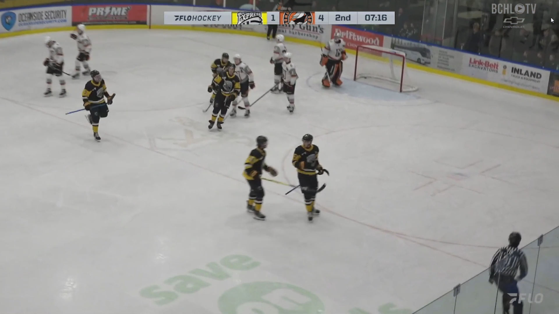 Joseph Odyniec's Stunning Open Ice Goal | Express