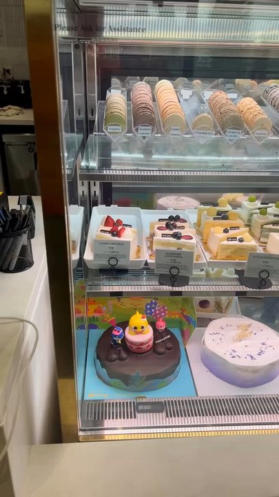 Tous les Jours - Allllll the things in the refrigerator case - Patisserie/Cake Shop Near Me - Vancouver, Washington