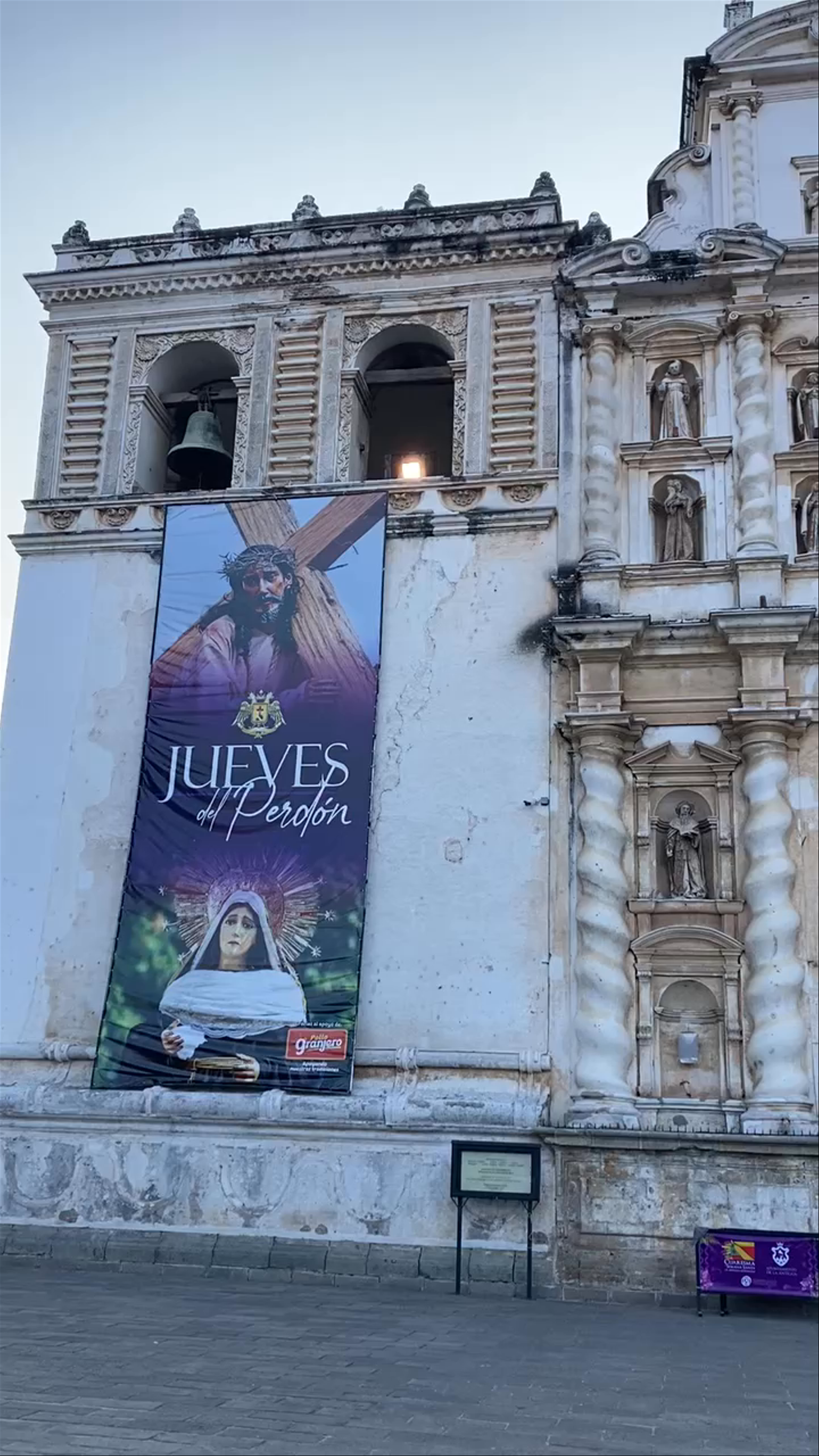 Iglesia de San Francisco el Grande: Historic Spiritual Landmark in Antigua Guatemala