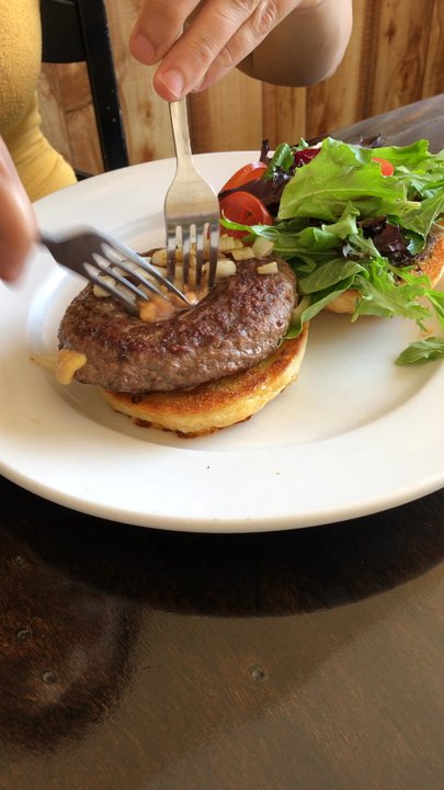 Berry Sweet Kitchen - The juicy Lucy - Cafes Near Me - Minneapolis, Minnesota