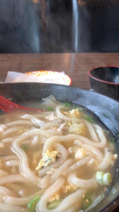 Damiko Sushi - Video clip of inside - Japanese Near Me - Surrey, British Columbia