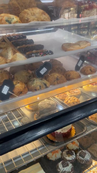 Utopia Bagels - Muffins - Bakeries Near Me - Whitestone, New York
