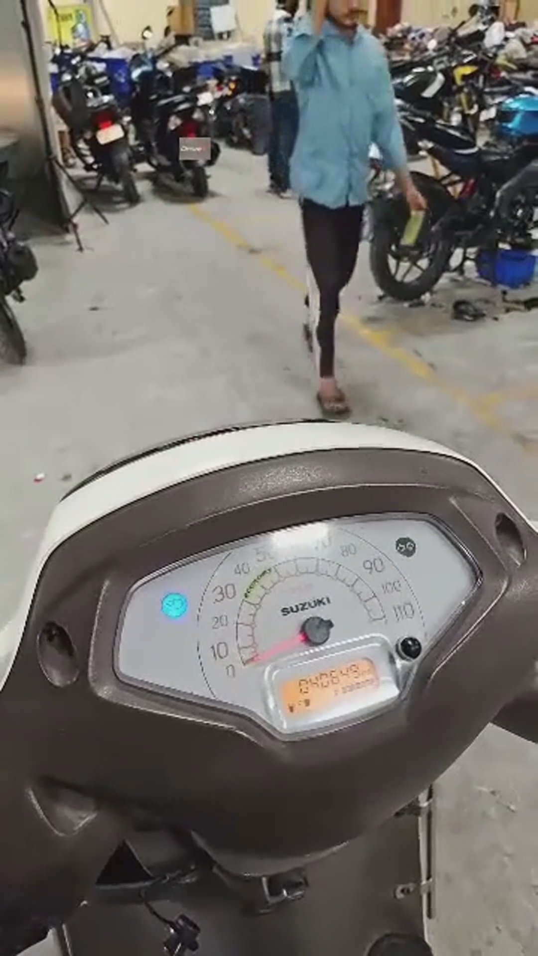 Walk-around video thumbnail