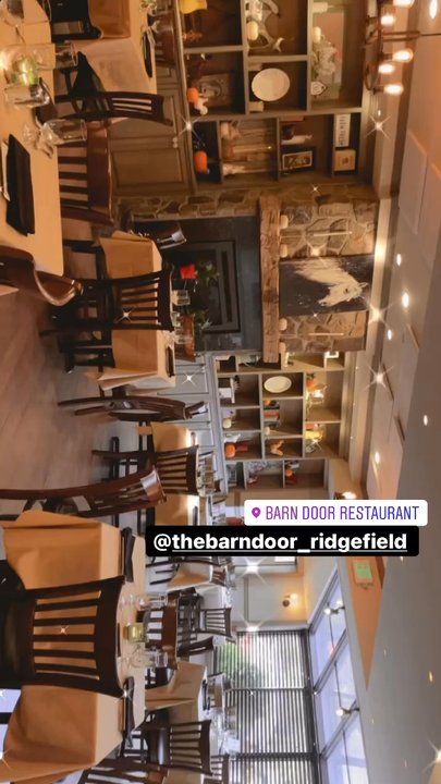 Barn Door Restaurant - Dinner room - Bars Near Me - Ridgefield, Connecticut