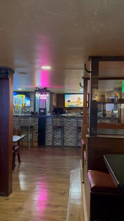 Coyote Pizzeria - The inside - Pizza Near Me - Auburn, California