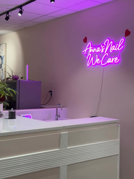 Anna's nail - Cute - Cozy - Girly I loved it! - Nail Salons Near Me - Denver, Colorado