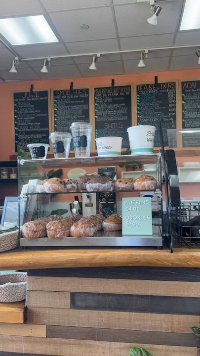 Juice 101 - Counter and menu - Juice Bars & Smoothies Near Me - Kamuela, Hawaii