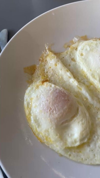 Annie's Pancake House - Side of two eggs over easy off - Breakfast & Brunch Near Me - Mount Prospect, Illinois
