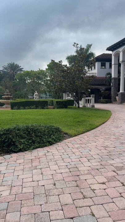Randy Small Landscape - Tree Services Near Me - Pompano Beach, Florida