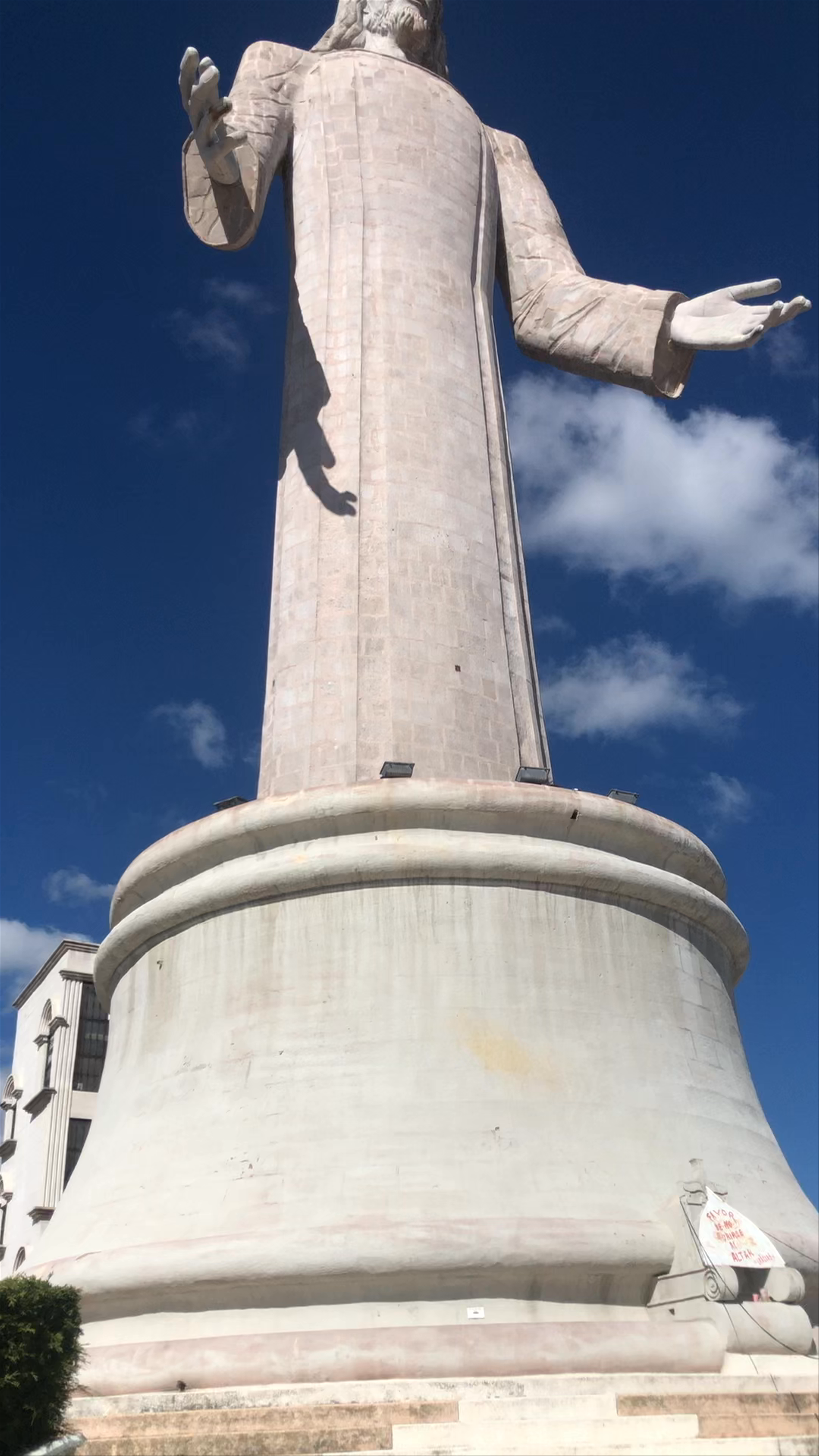 Cristo Rey Pachuca: Majestic Hilltop Statue in Hidalgo, Mexico