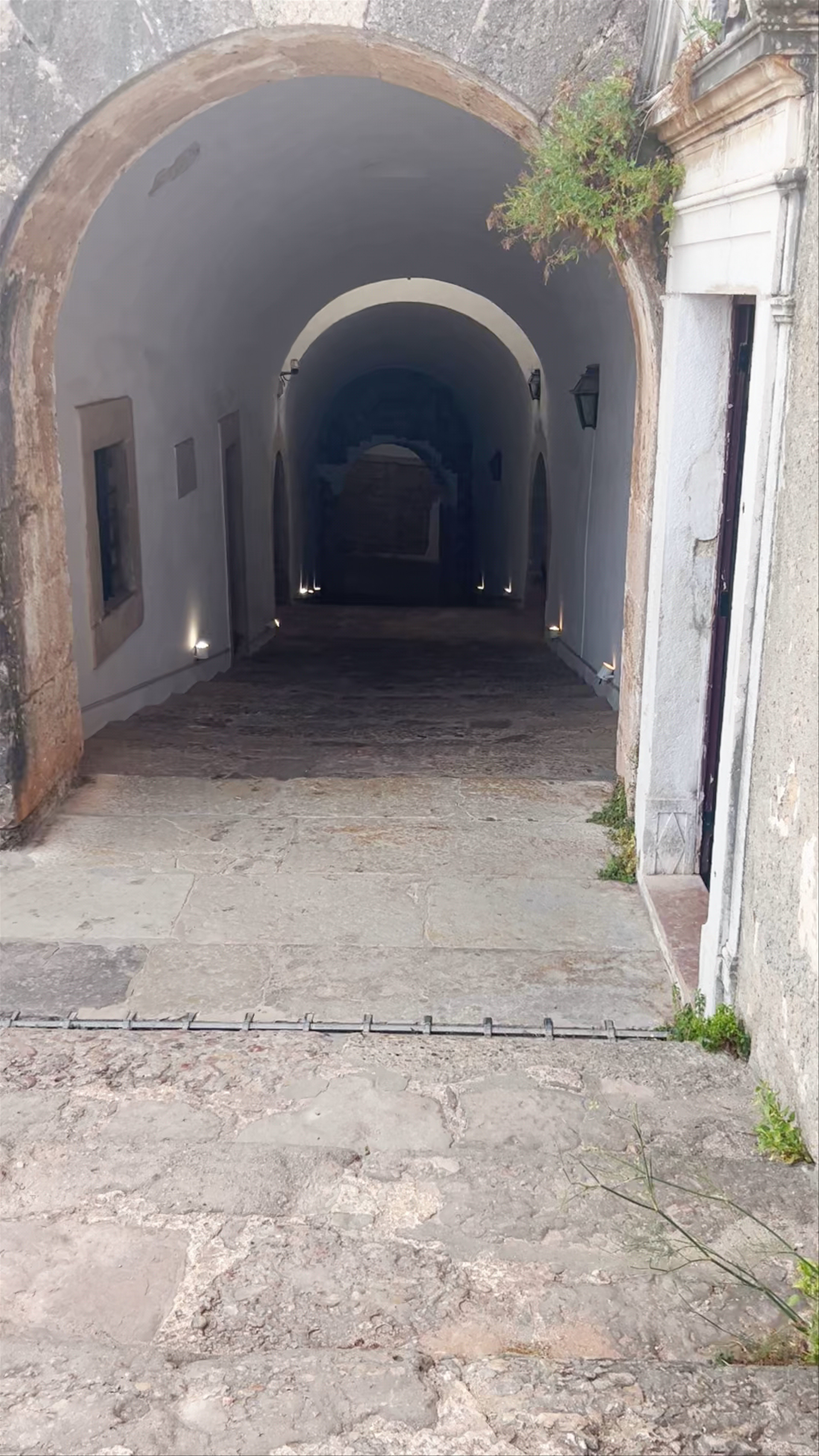 Fortaleza de São Filipe: Historic Coastal Fortress in Setúbal