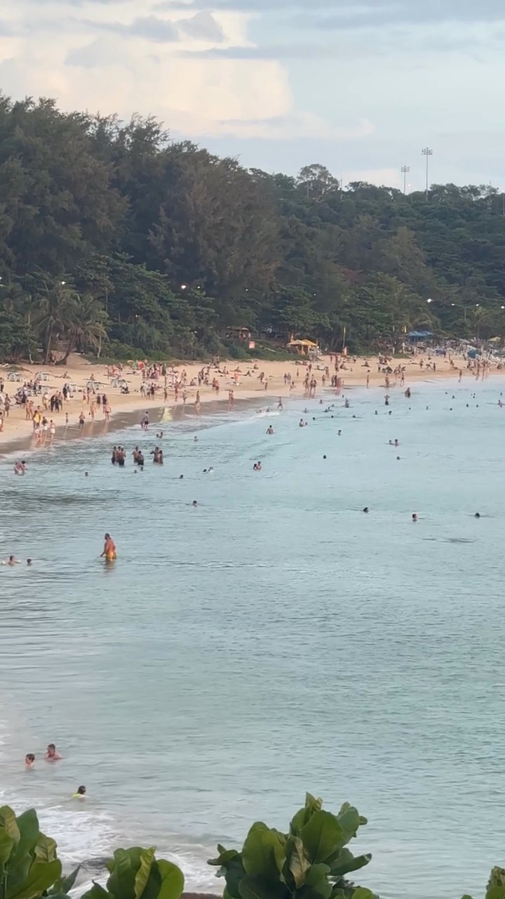 paradise found
📍 Phuket Thailand
🎥 Roong Thongwichien · Pexels
#travel #beach #island #paradise #wanderlust