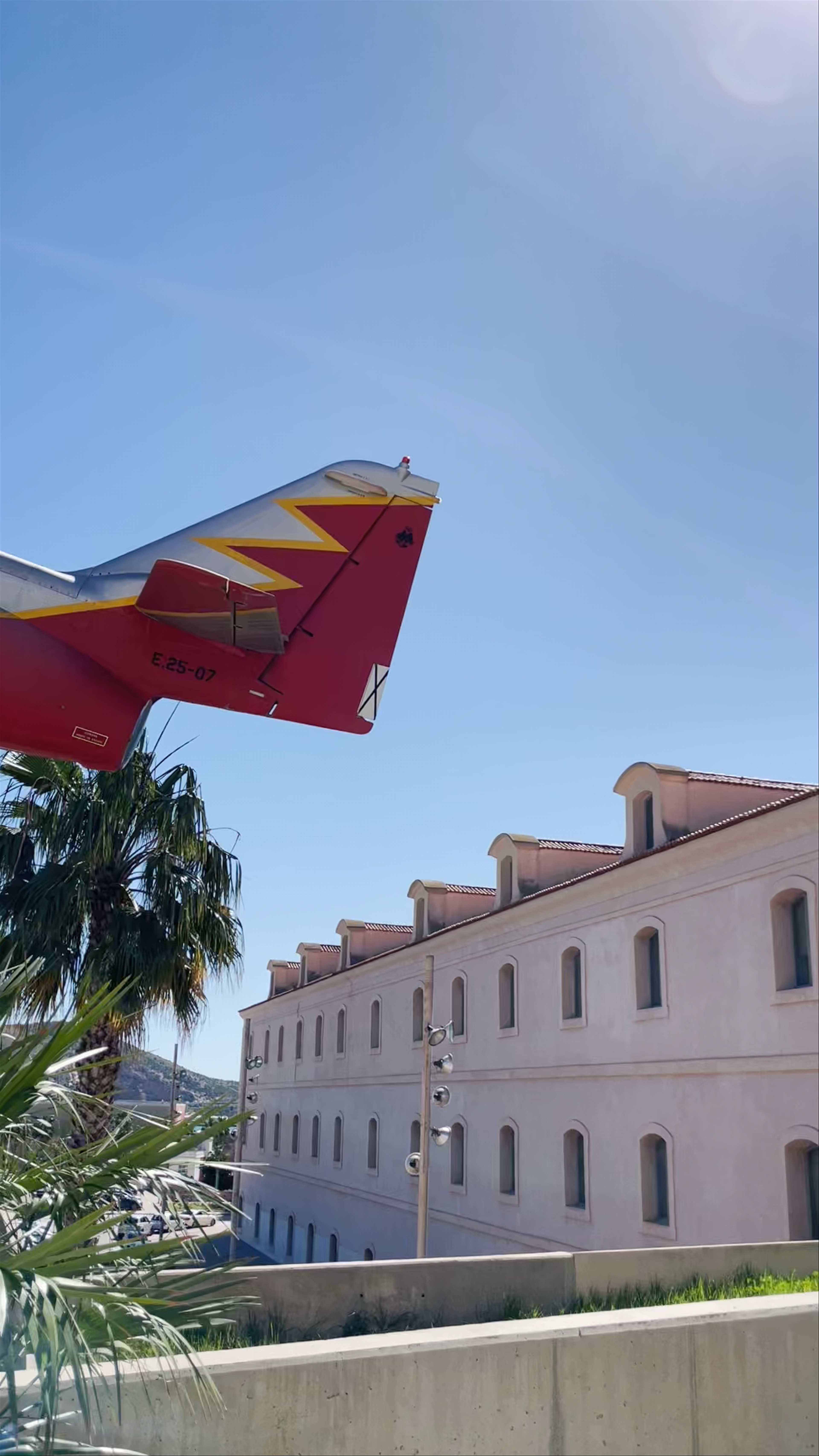 Monumento - Patrulla Águila
