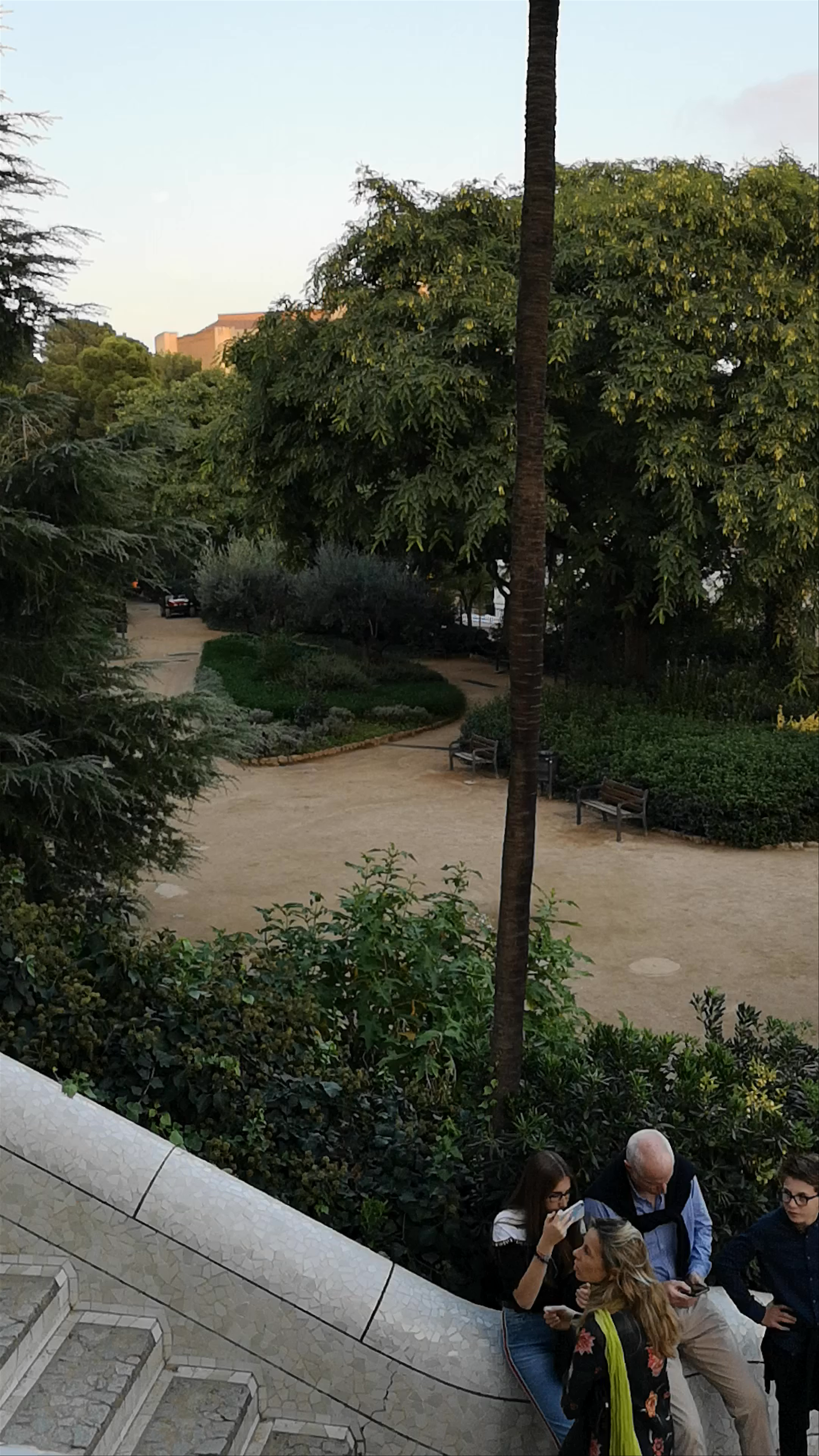 Exploring Park Güell: Gaudí’s Enchanting Urban Oasis in Barcelona