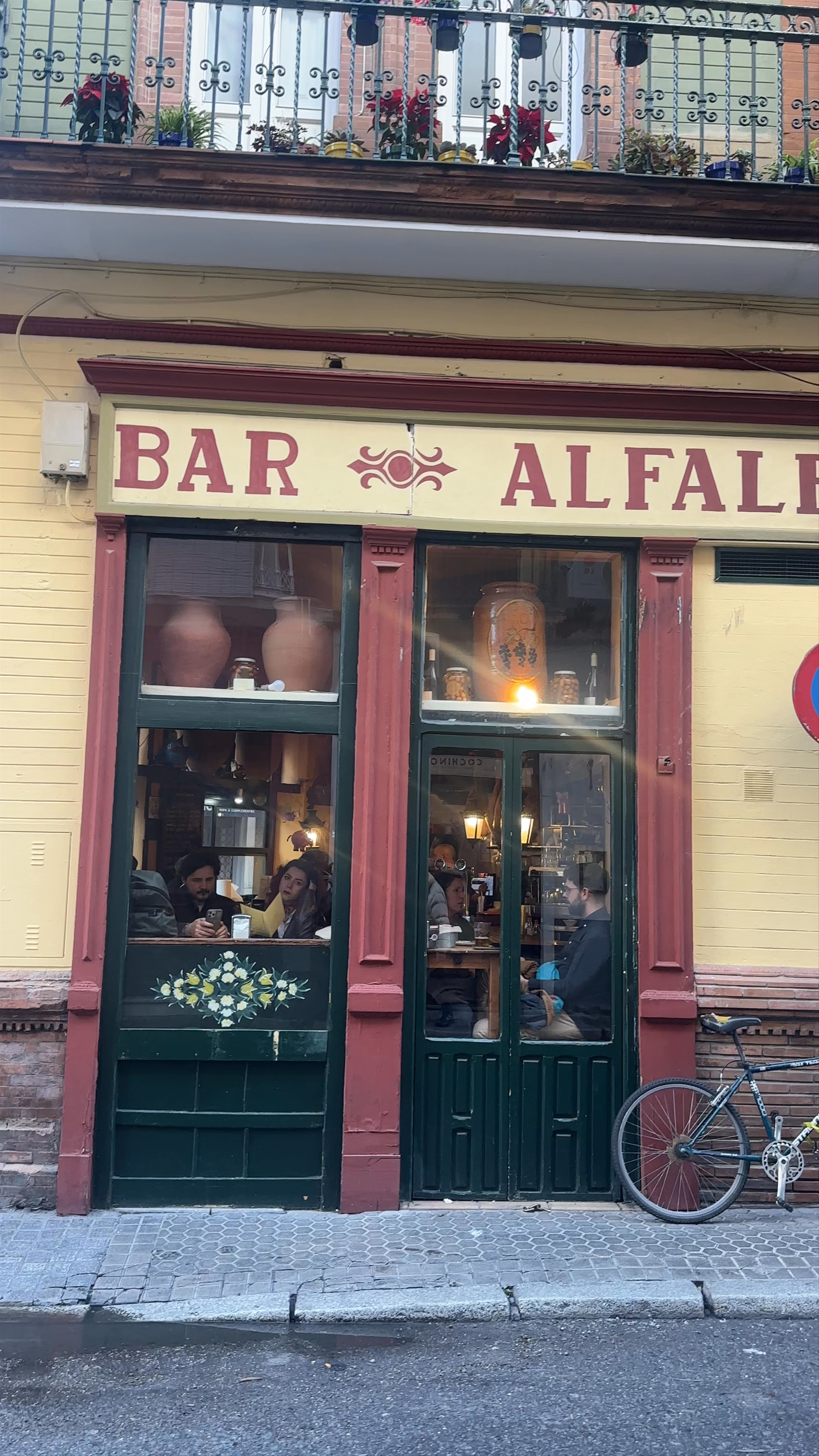 Bar Alfalfa: Cozy Local Vibes in Seville, Spain