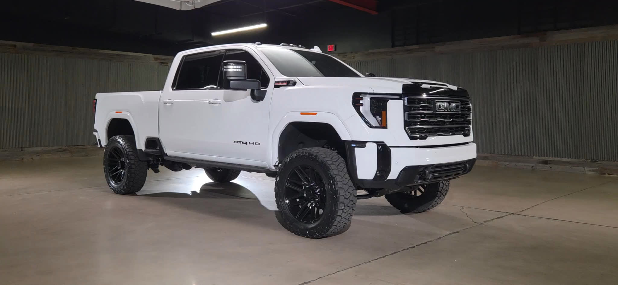 Lifted Trucks - #T33775 - 2025 GMC Sierra 3500HD AT4 Crew Cab