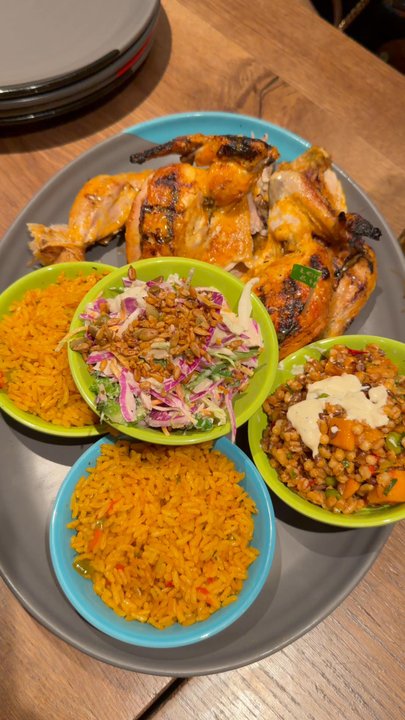 Nando's - Chicken Shop Near Me - London, XGL