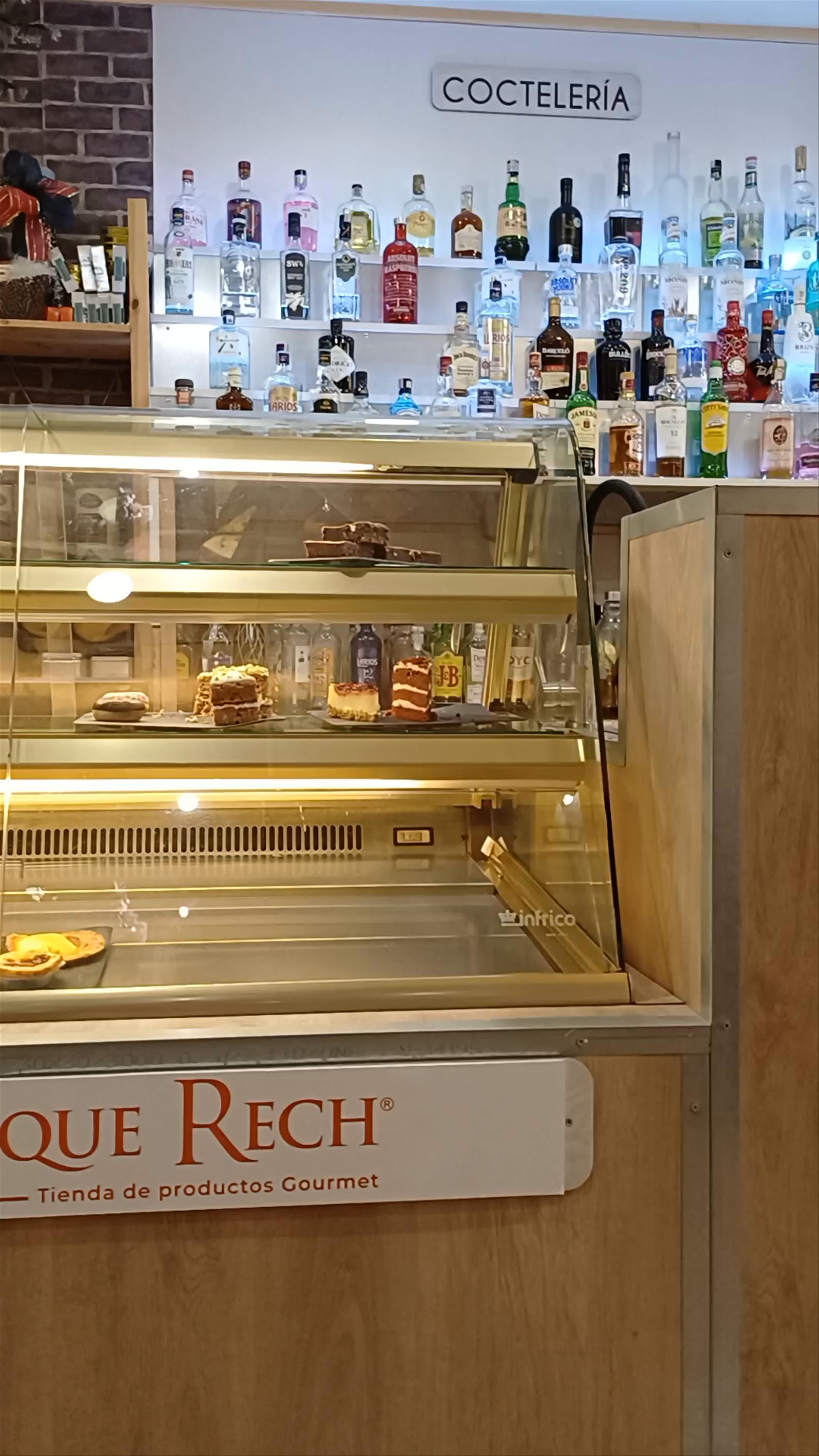 Cafetería&heladería Enrique Rech