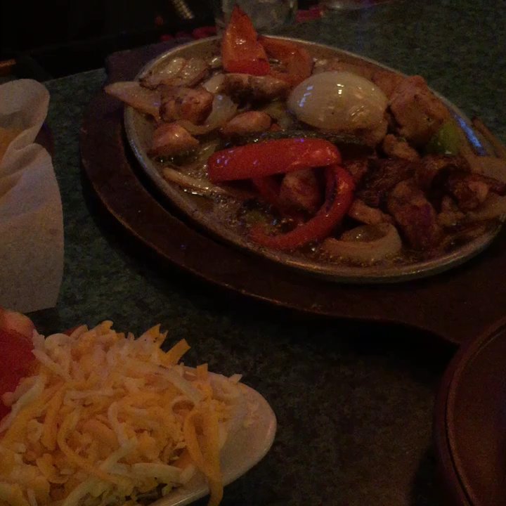 Bulls Steakhouse - Sizzling Chicken Fajitas! - Steakhouses Near Me - Forest, Virginia