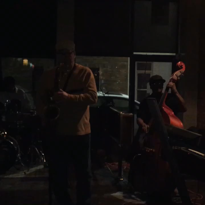 Harbor House - Find some of the jazz greats popping in to play Monday nights - Seafood Near Me - Detroit, Michigan