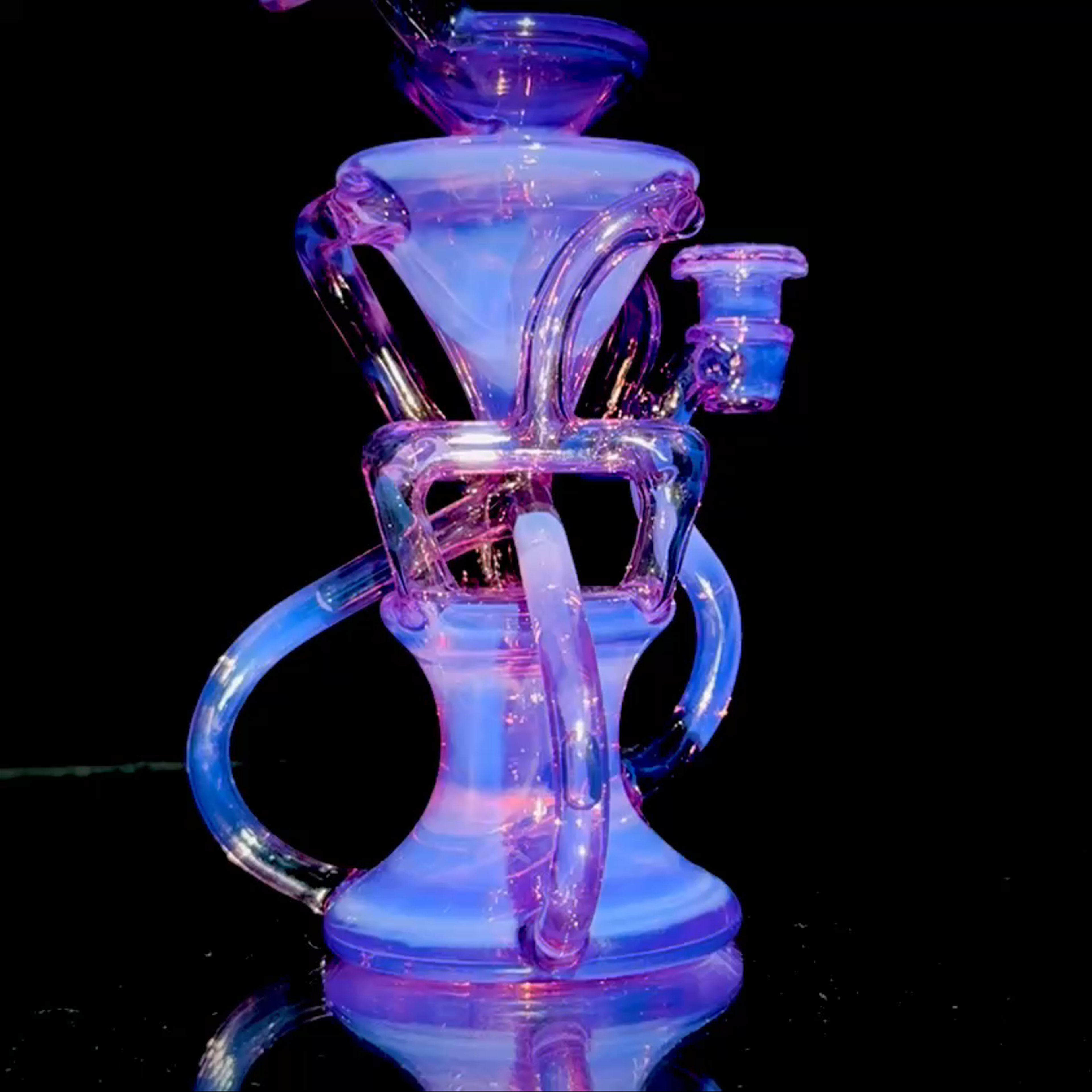 Preview pic of Capt’n Cronic - Full-size Faceted Tetrahedron Ladder Triple Double Floating Recycler #1 - Royal Jelly - 10mm Female