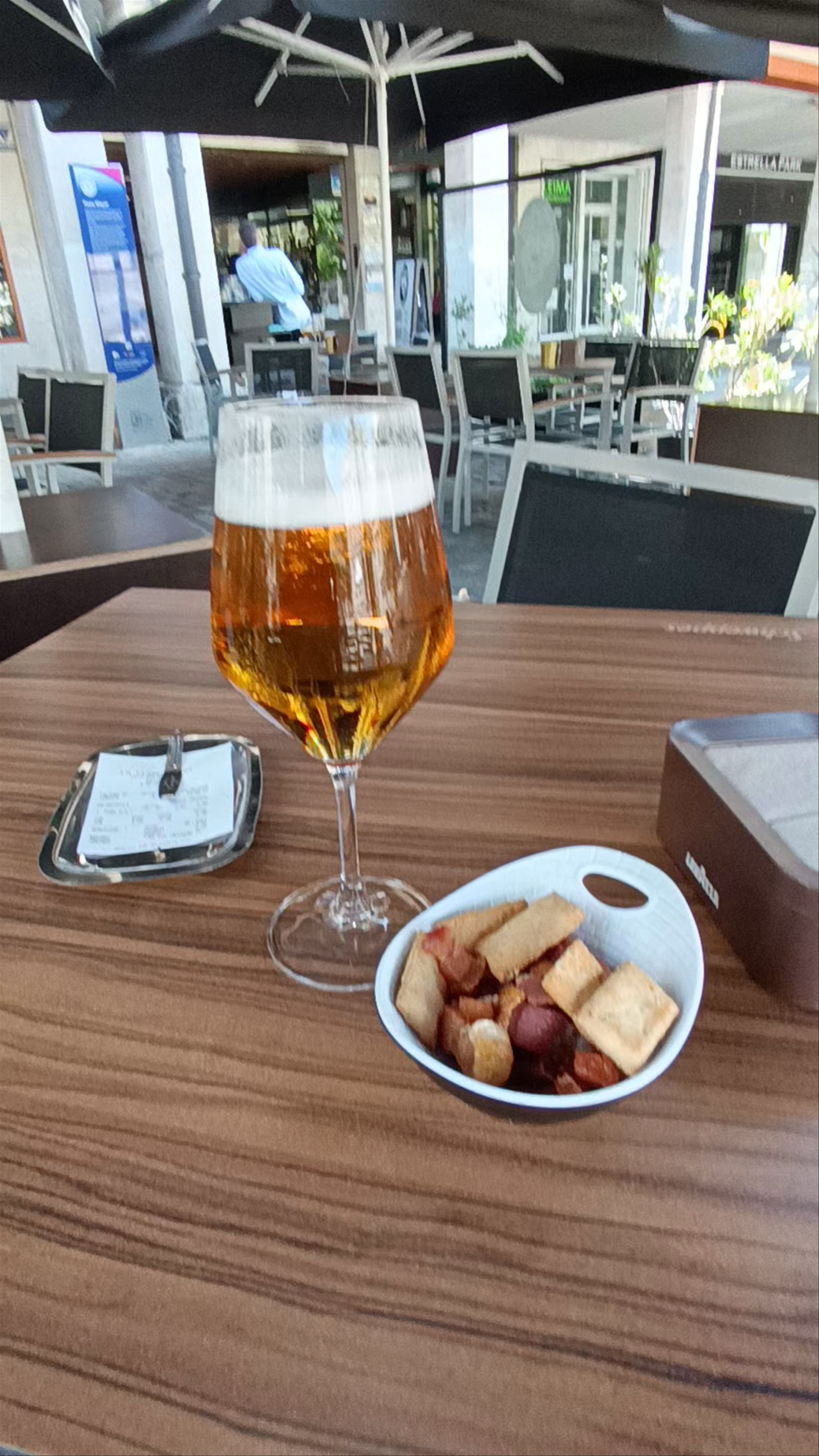 La Clandestina Café Cóctel Bar