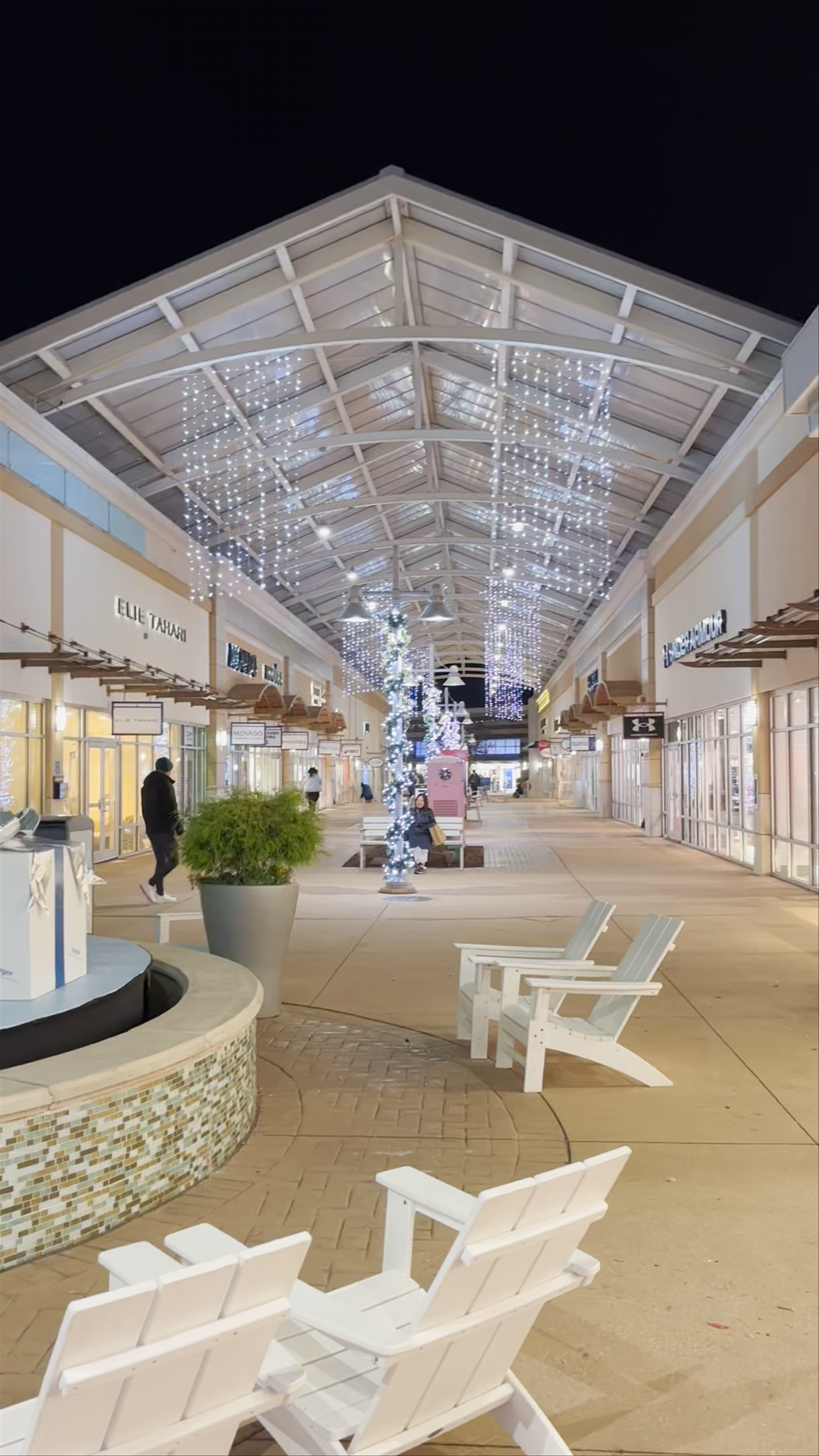 Tanger Outlets Pittsburgh