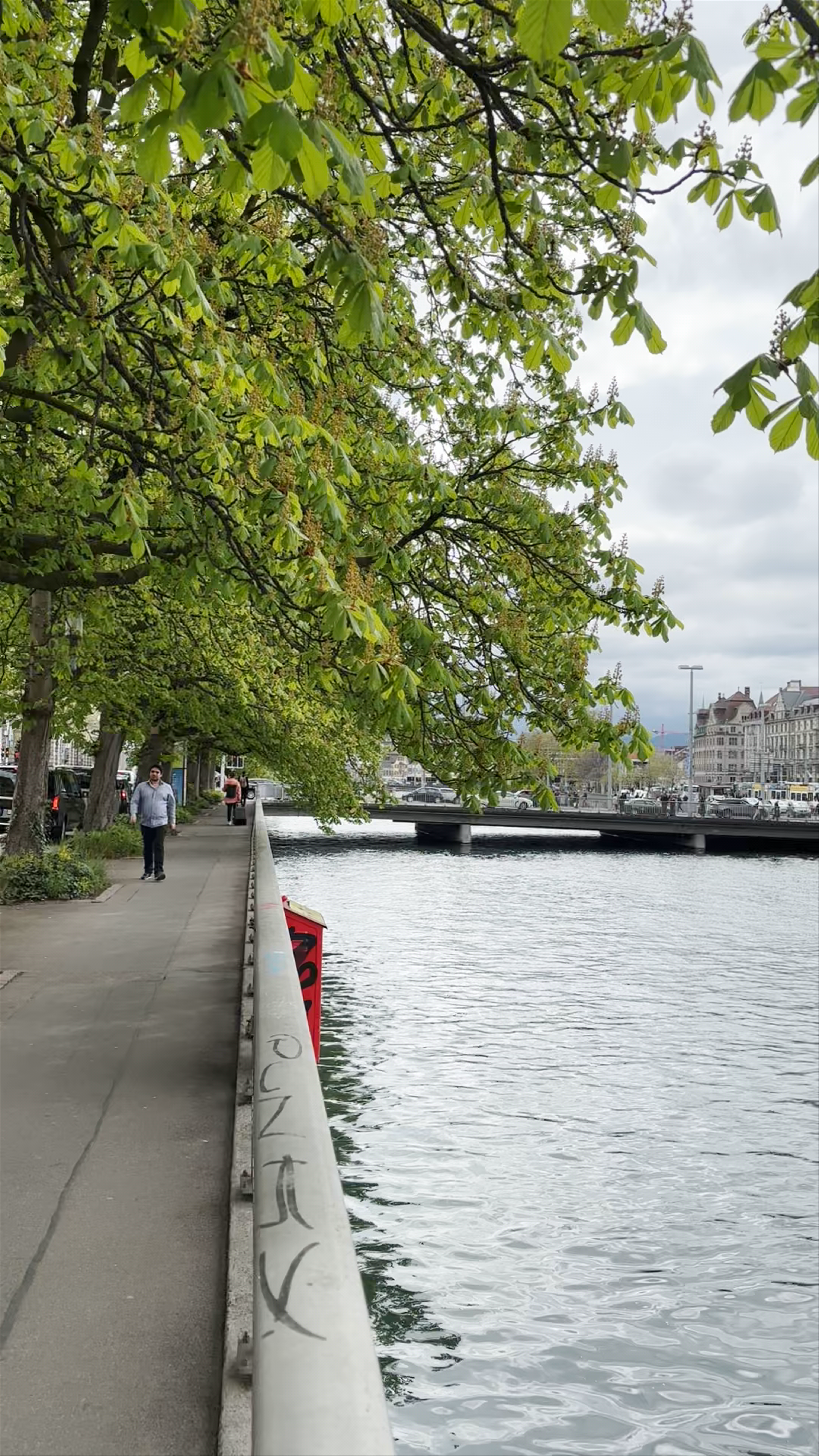 Scenic Riverside Walk at Bahnhofbrücke, Zurich