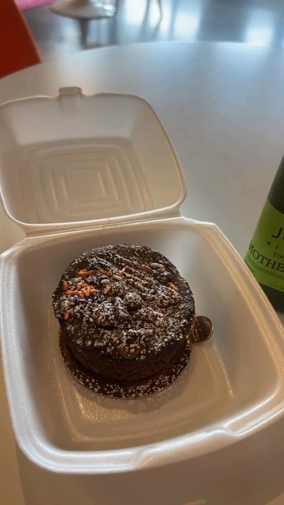 Juice Kitchen - Atmosphere is peaceful and serene. The brownie and Glow Getter Juice was very delicious and refreshing. - Juice Bars & Smoothies Near Me - Coral Springs, Florida