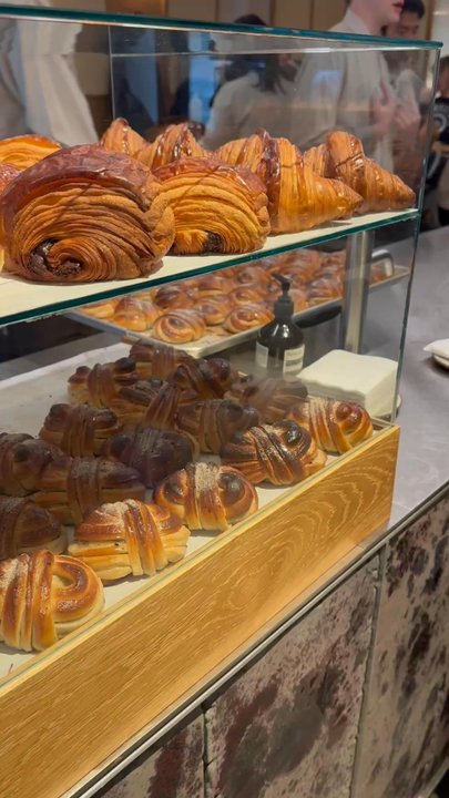 La Cabra - Pastries - Coffee & Tea Near Me - New York, New York