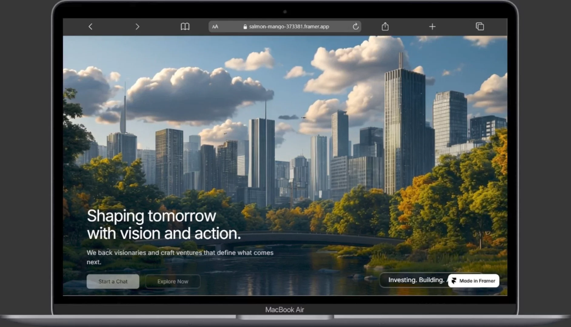 Today we're dropping a new component: Immersive Video Hero.After all, who doesn't love a good sunset while sipping their coffee? ☕☕☕Available on my profile.