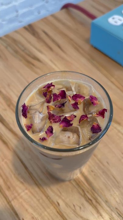 Zendo Coffee - Rose Cardamom Latte - Coffee & Tea Near Me - Albuquerque, New Mexico