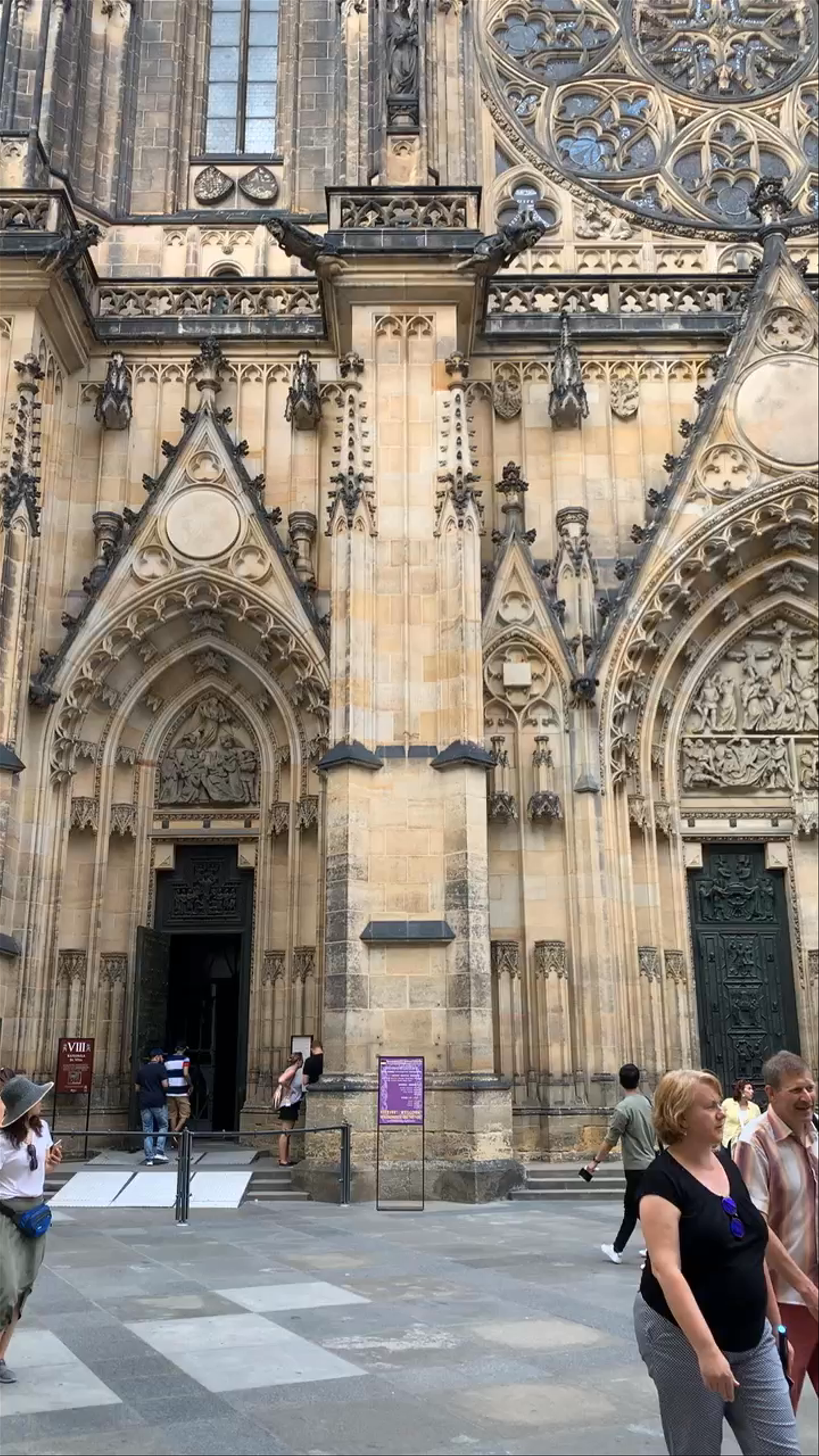 St. Vitus Cathedral: Gothic Majesty in Prague's Historic Heart