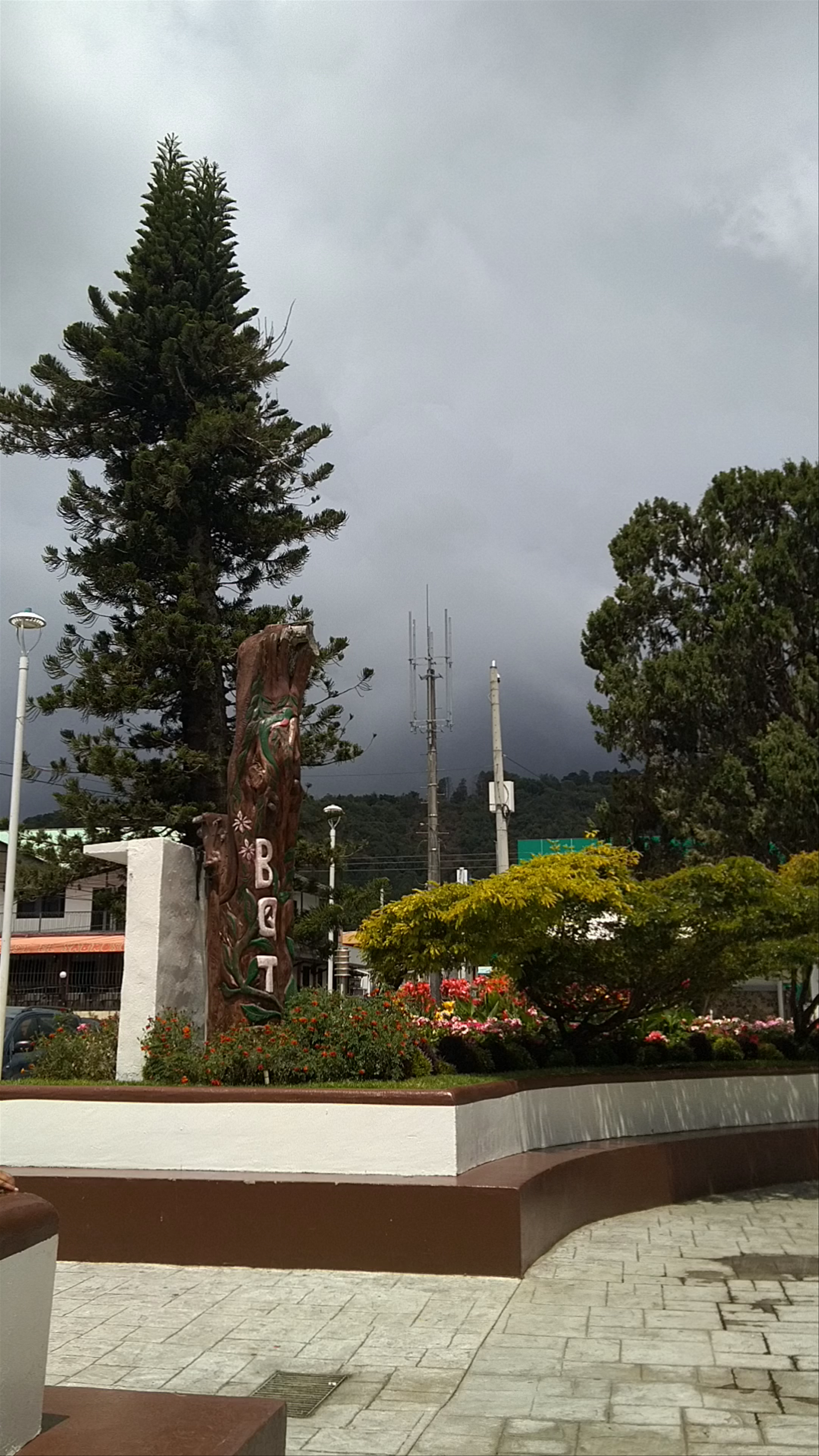 Parque Domingo Medica: Serene Urban Oasis in Boquete, Panama