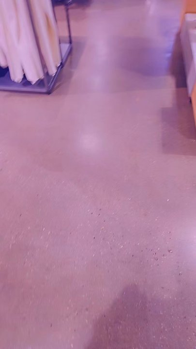 Adidas - Shoe Stores Near Me - Elizabeth, New Jersey
