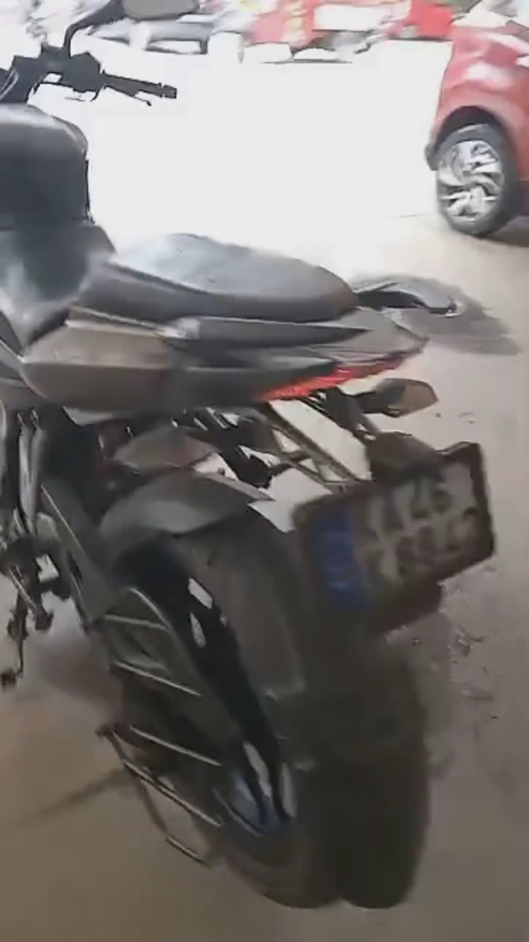 Walk-around video thumbnail