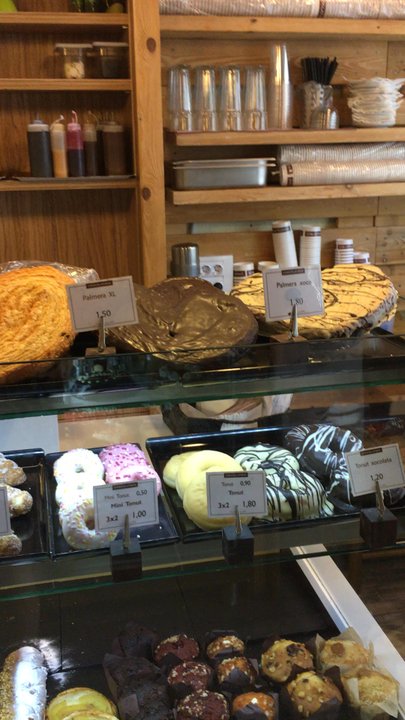 Chocolat-Box - Pastries and chocolates at Chocolat Box - Chocolatiers & Shops Near Me - Barcelona, B