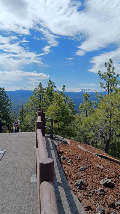 Lava Butte Visitor Center Loop - View from Lava Butte - Hiking Near Me - Bend, Oregon