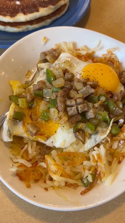 Country Kitchen - Breakfast & Brunch Near Me - Dodgeville, Wisconsin