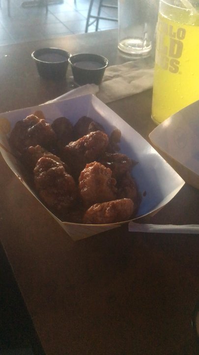 Buffalo Wild Wings - Everyone's food! - American Near Me - Canton, Michigan