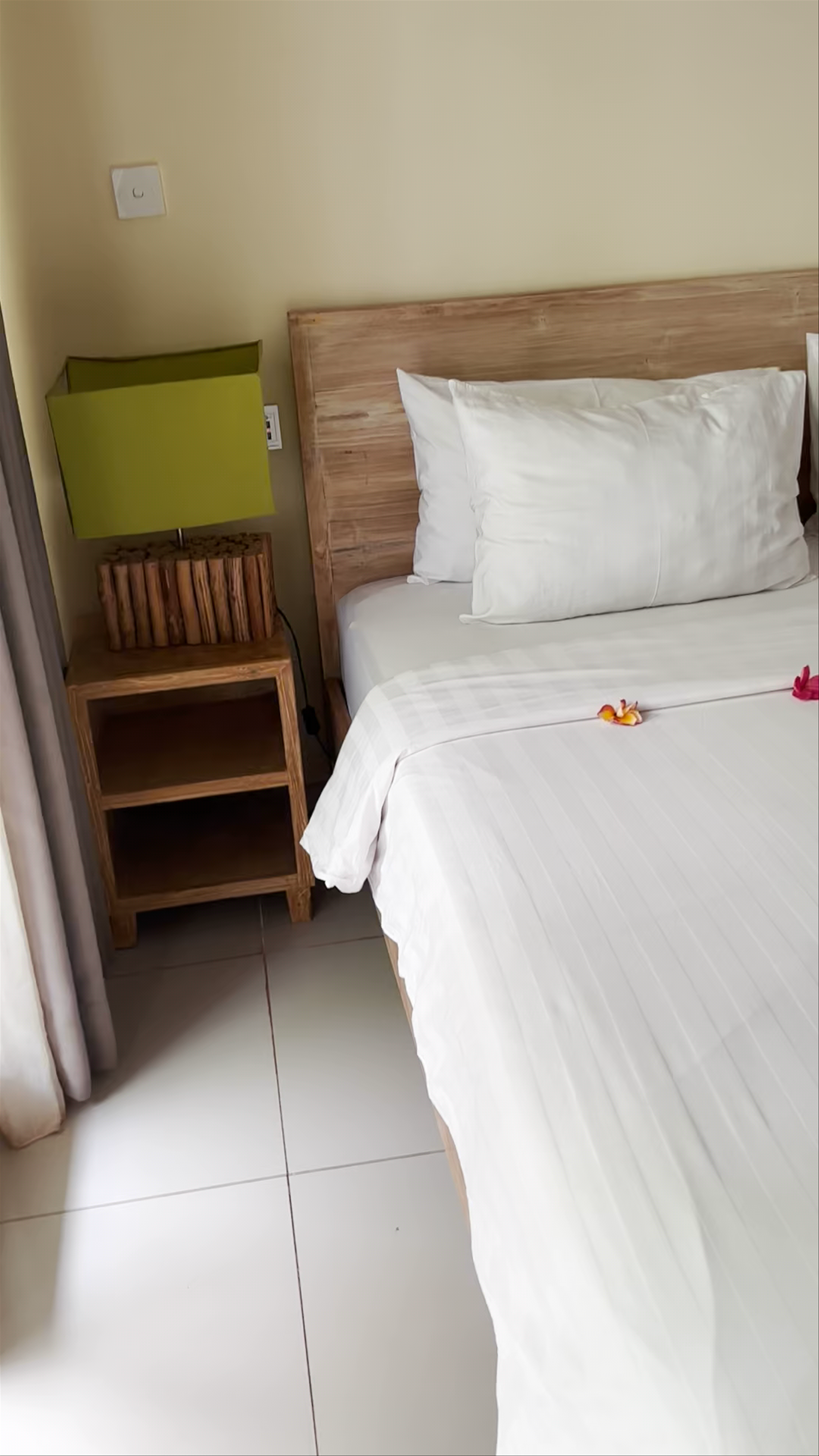 Blue Marine Dive Resort: Serene Seaside Stay on Gili Air
