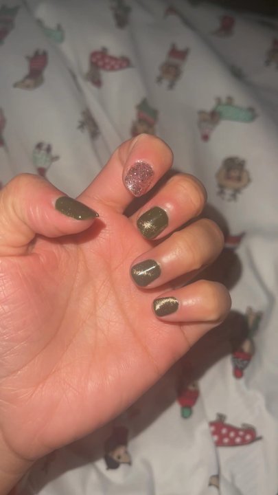 Nails Alert - Nail Salons Near Me - Chicago, Illinois