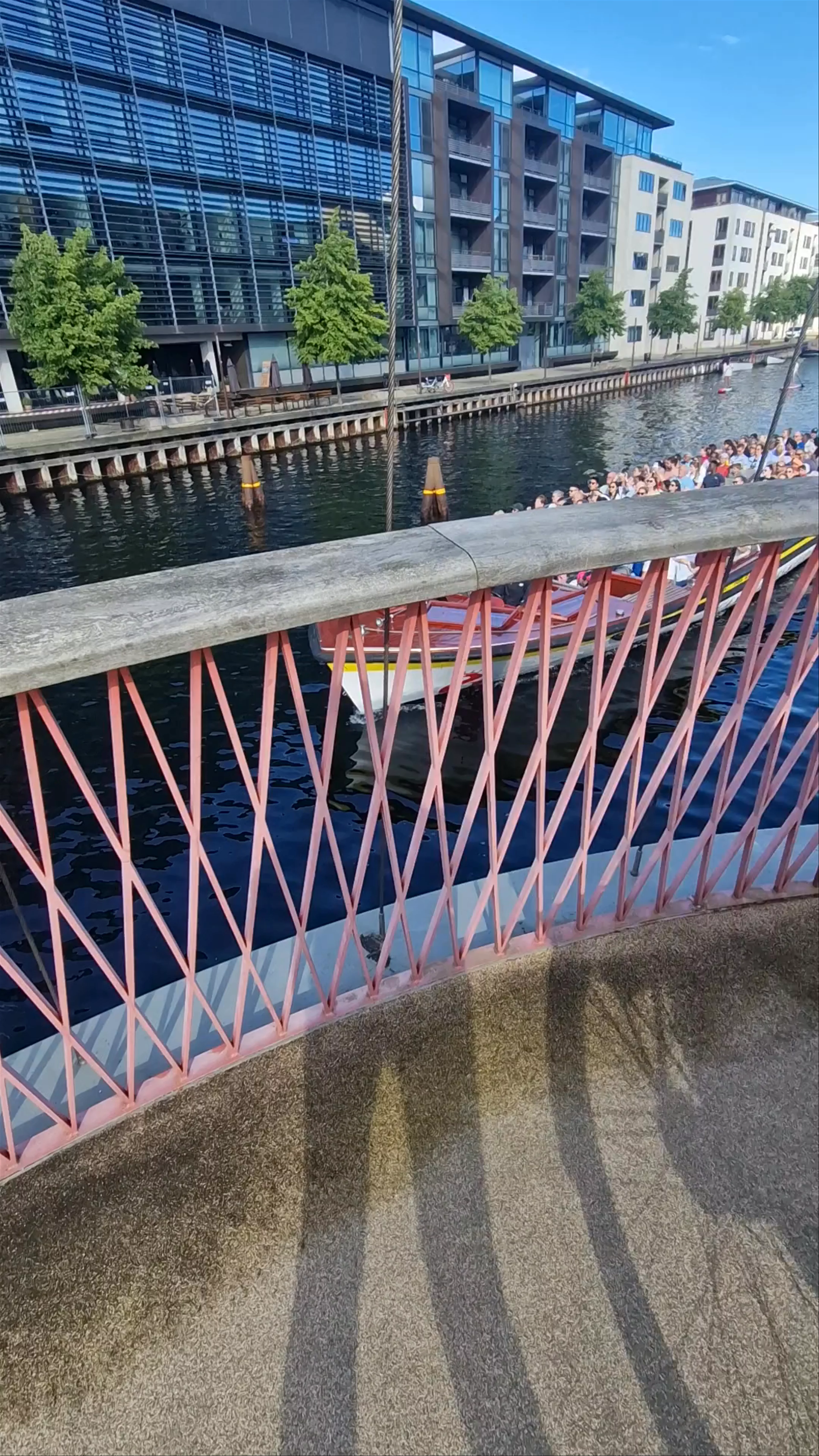 Cirkelbroen, Johan Semps Gade, København K