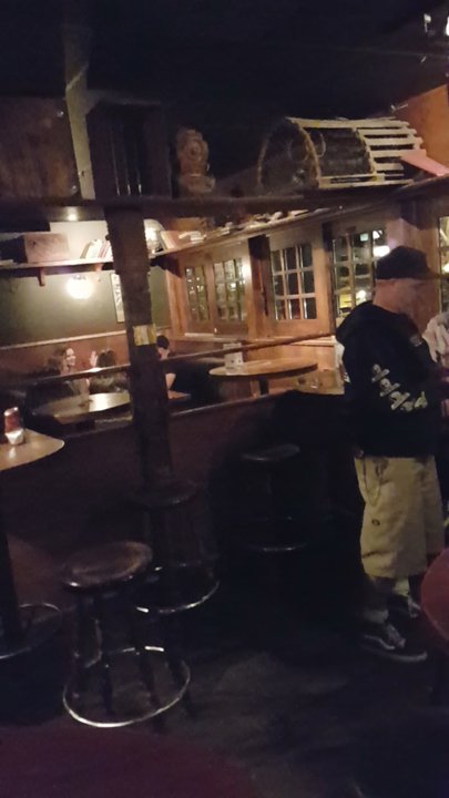 Ship & Anchor Pub - This is a Tuesday - Pubs Near Me - Calgary, Alberta