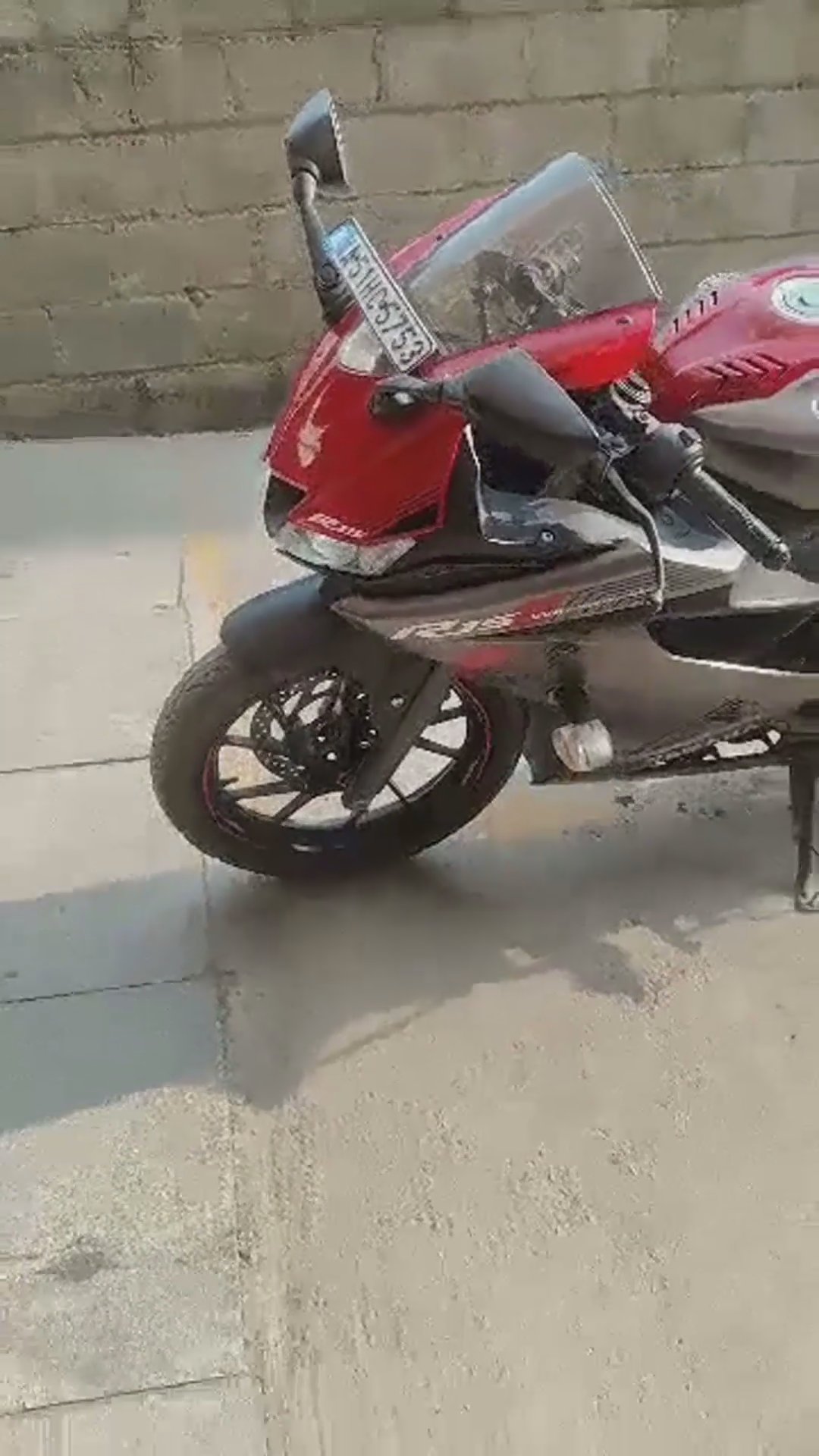 Walk-around video thumbnail